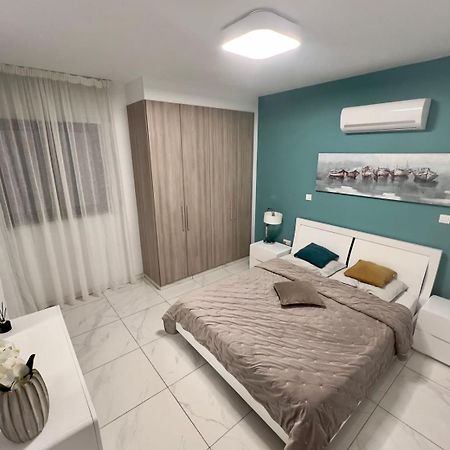 Cosmos Residence Paralimni Esterno foto
