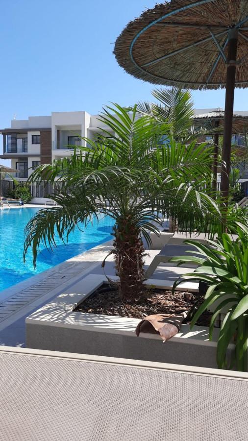 Cosmos Residence Paralimni Esterno foto