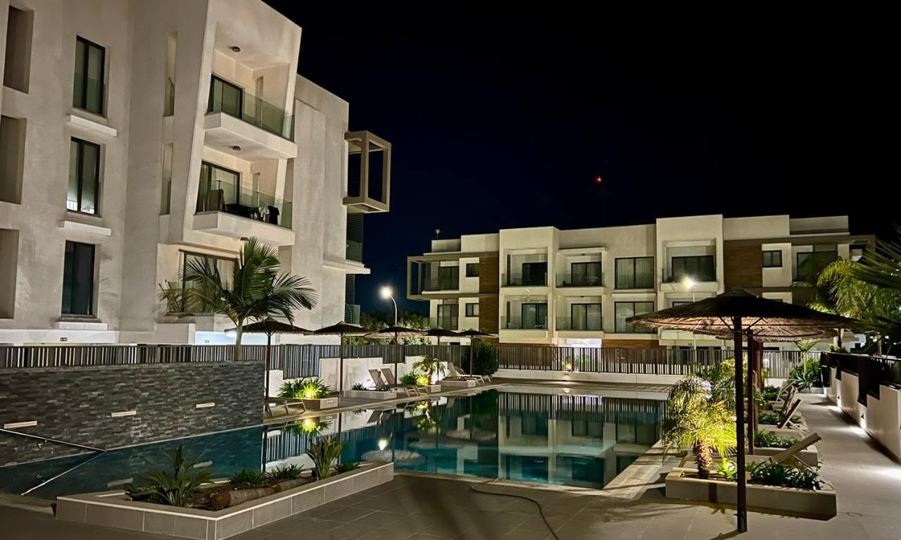 Cosmos Residence Paralimni Esterno foto